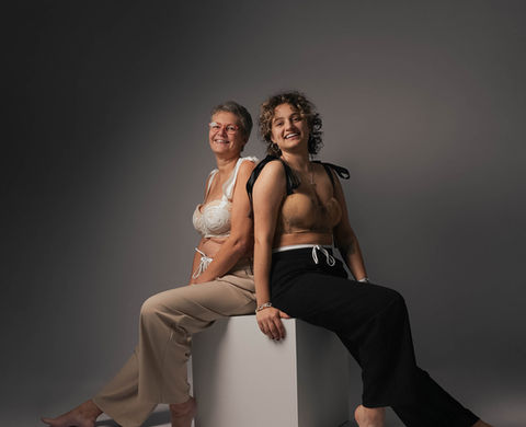 Sandra et Sabine au studio - photo d'équipe
