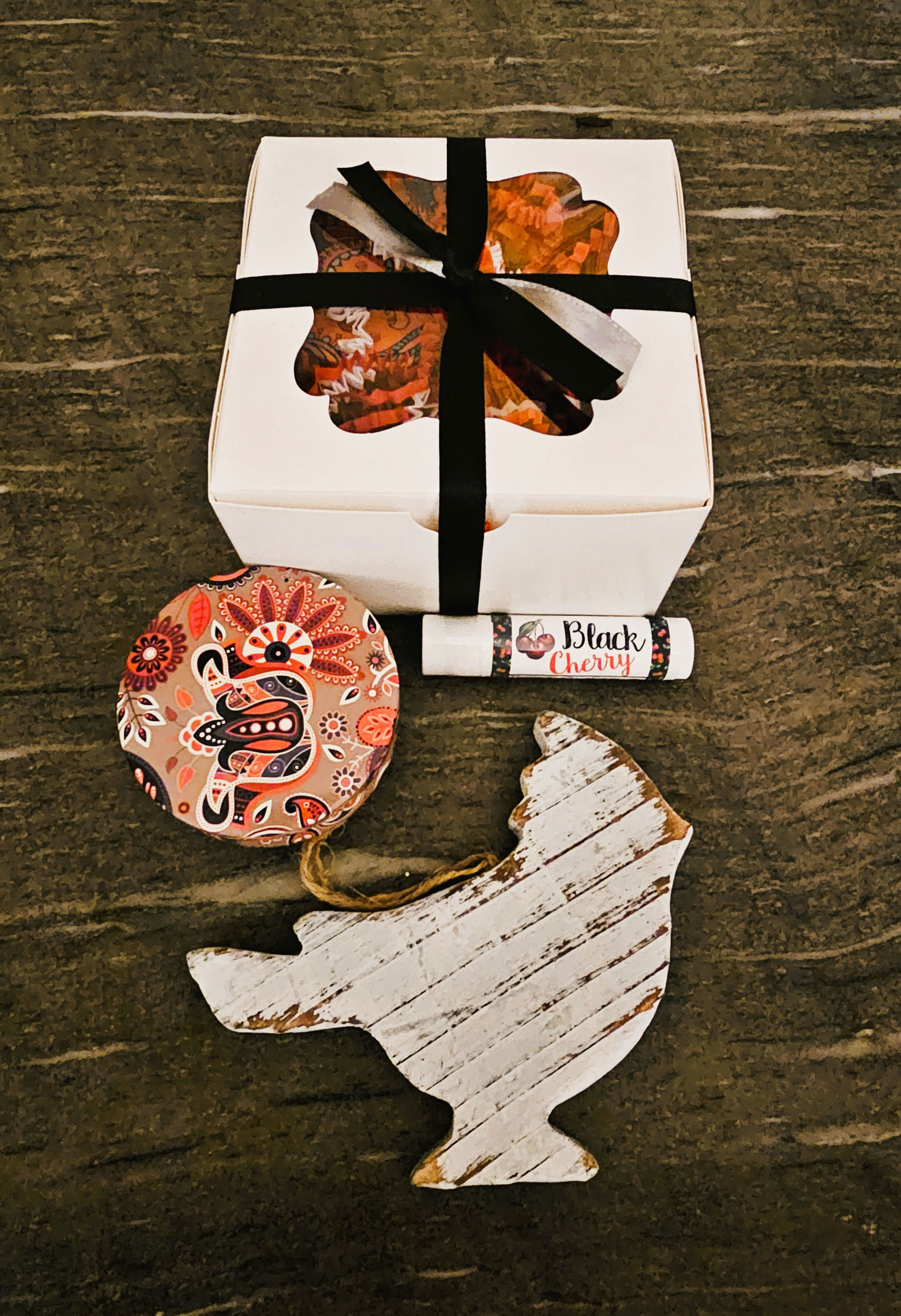 Lip Balm with Candle & Decor Set