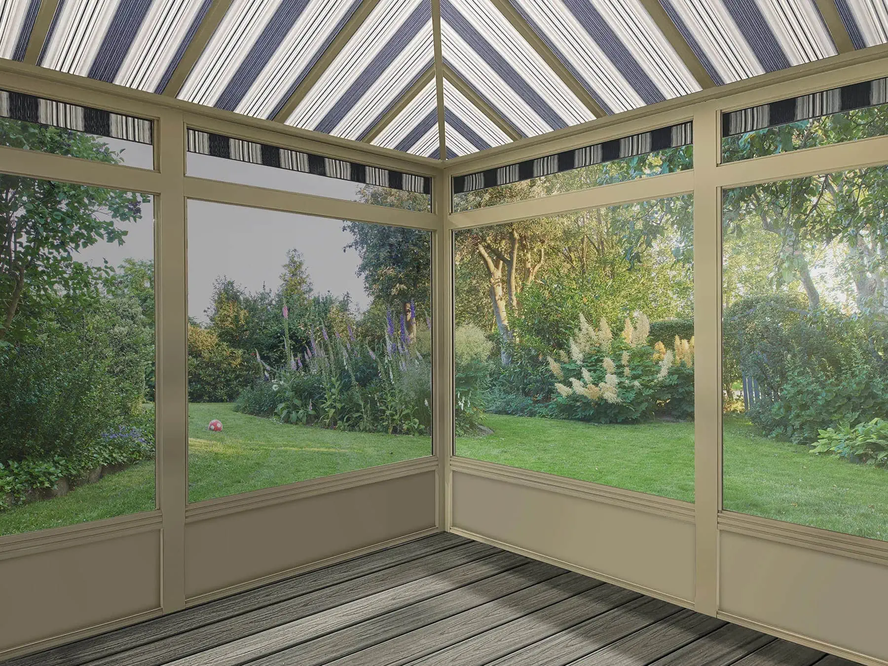 Summer space Cabanas & Screen Rooms