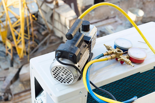 close-up-of-a-refrigerant-recovery-machine-on-site-2026-03-25-06-52-28-utc.jpg