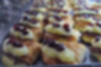 1681751885_balthazar-club-p-pirozhnoe-sloenoe-instagram-58.jpg