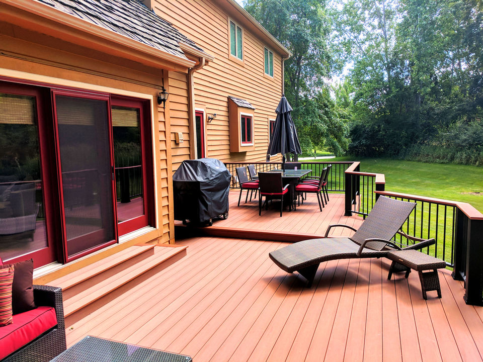 Azek Vintage Cyprus Decking & Azek Evolution Railing System