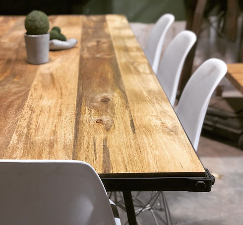 rustic-table-with-white-chairs-and-green-accents-2026-03-16-00-39-02-utc.jpg