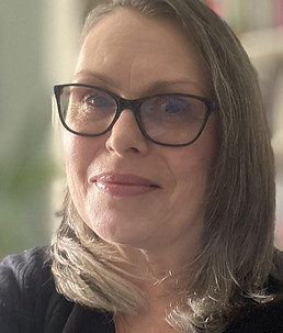 Jane Nevell, therapist offering EFT and counselling for people-pleasing women