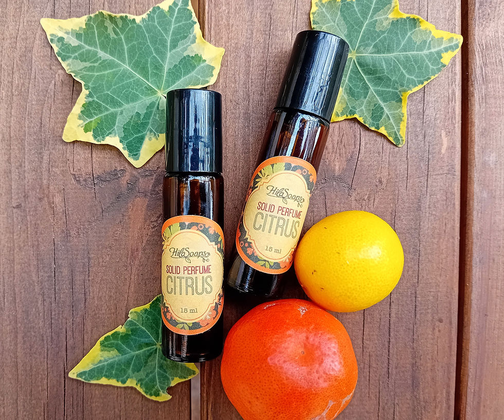 Thumbnail: Solid perfume with a citrus scent