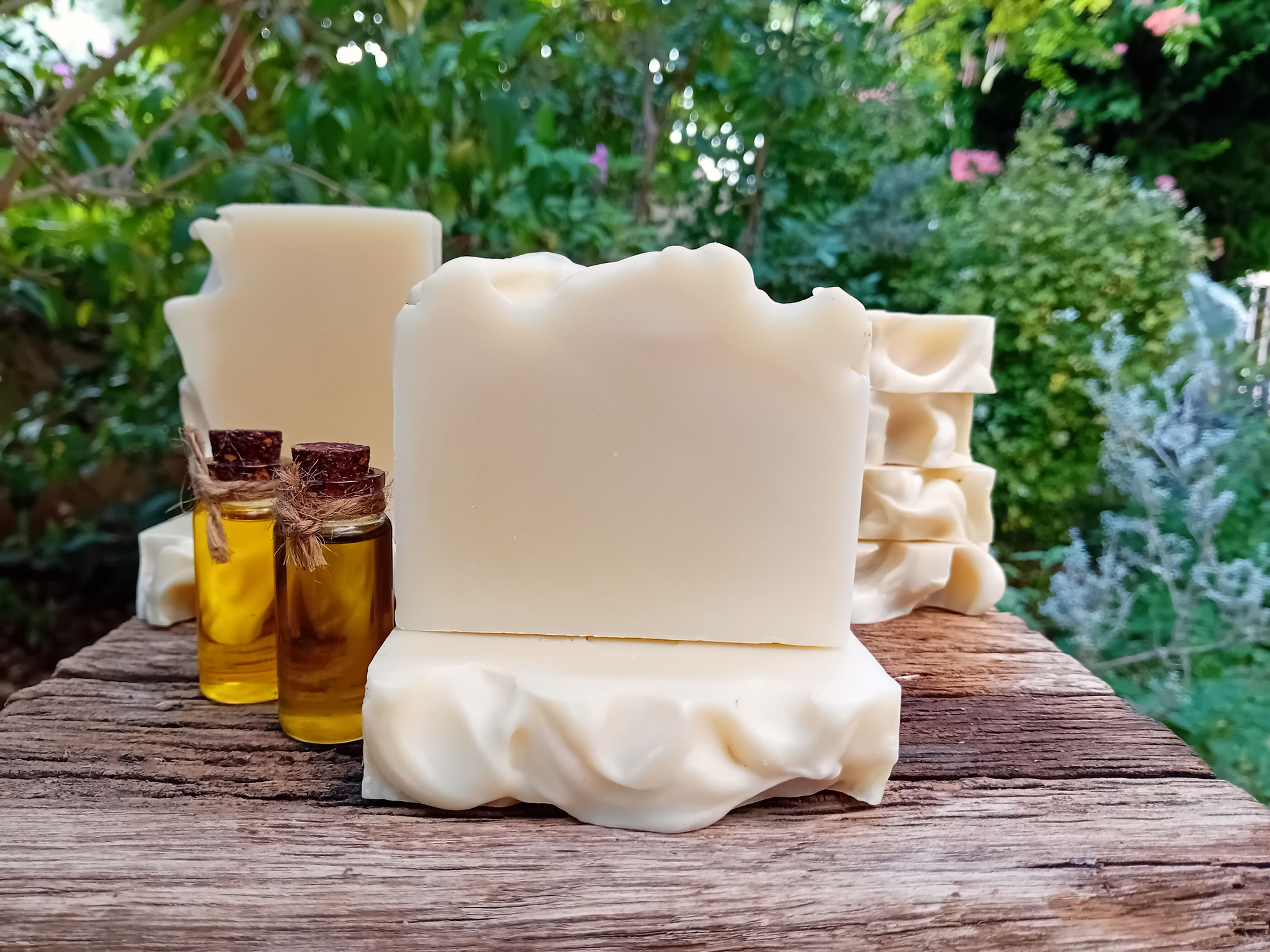 Gentle lavender soap, also suitable for those with sensitive skin and babies