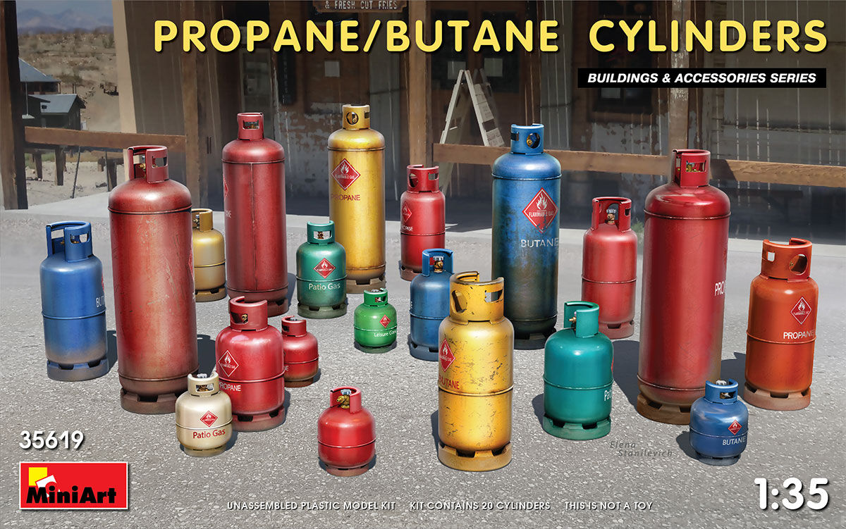 MINIART 1/35 PROPANE/BUTANE CYLINDERS