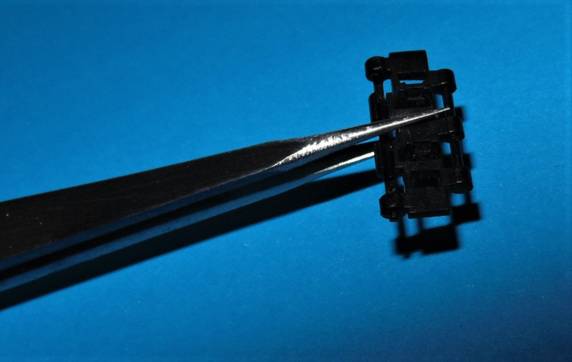 REVERSE TWEEZERS STRAIGHT TIP