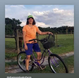 Explore, enjoy the scenery, and visit the horses and gorgeous horse country on bike. Santos Mountain is only 30 minutes away as well.