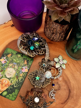 Green Faerie Wand_edited.jpg