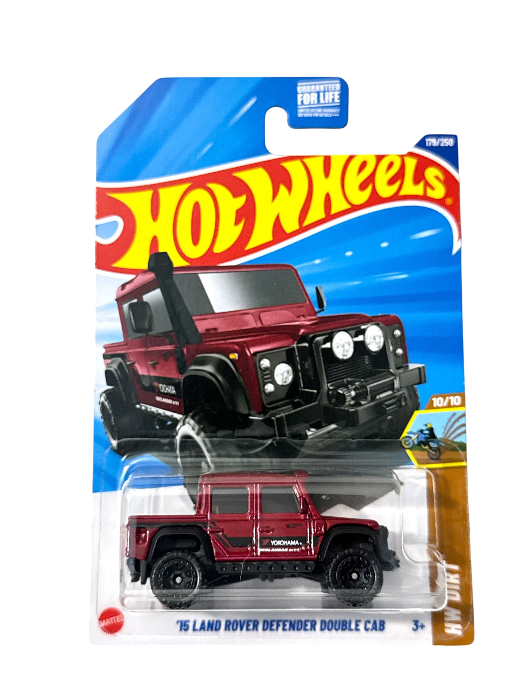 2025 Hot Wheels red '15 Land Rover Defender Double Cab 10/10 dirt 179/250