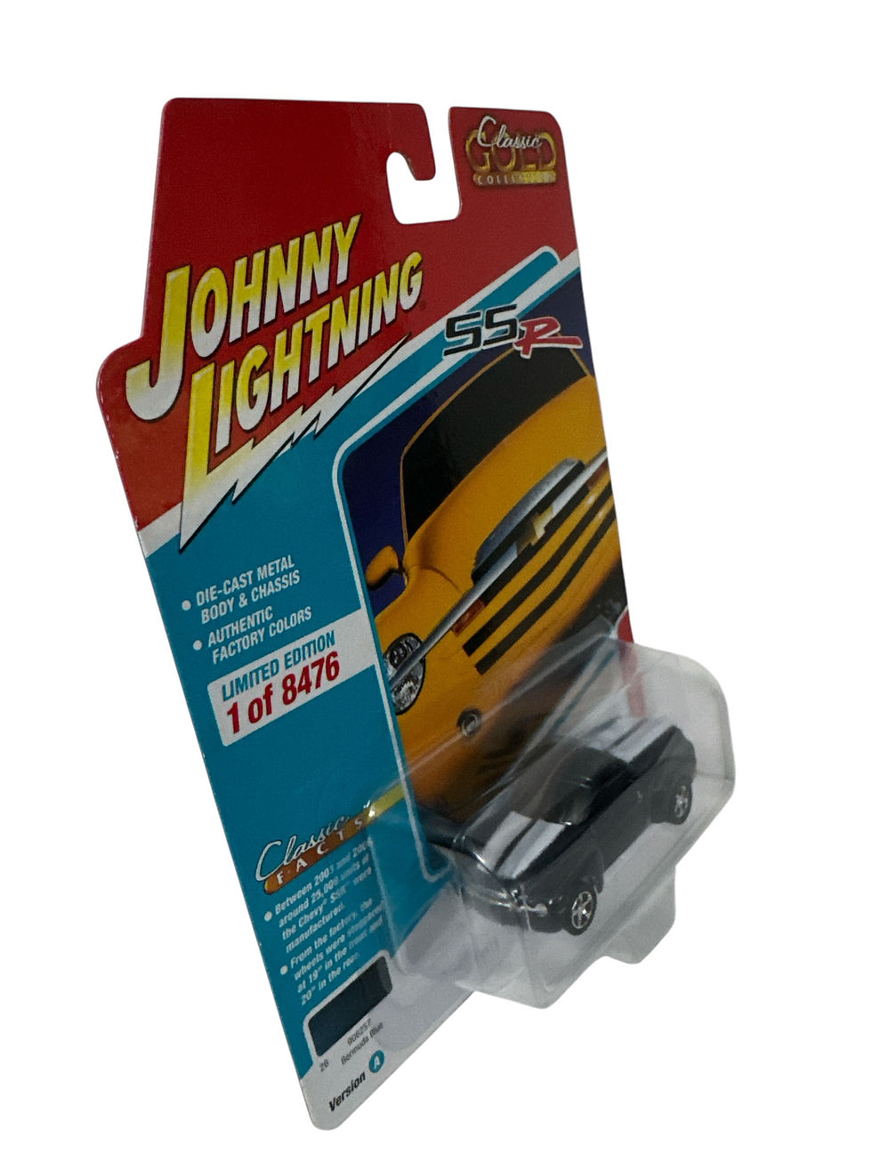 Johnny Lightning JLCG030 Classic Gold VER A 2005 Chevy SSR Blue