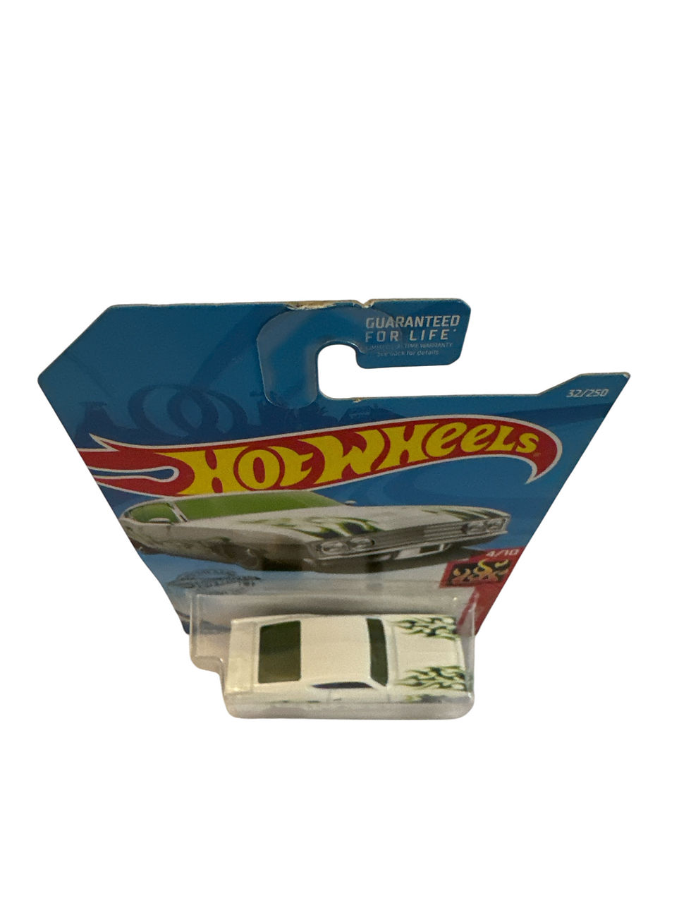 Miniatura: 2019 Hot Wheels #32 HW Flames 4/10 '69 FORD TORINO TALLADEGA White w/BlackPr5Sp