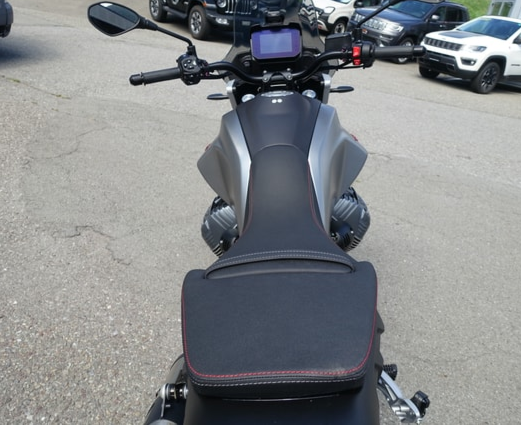 Miniature : MOTO GUZZI V85 TT Strada EU5+ (Enduro)