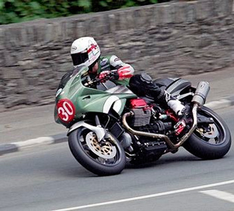 guzzi race 15.jpg