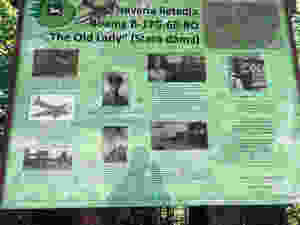 Infotabuľa o vojnových udalostiach 1944, okolnostiach havárie a osude posádky