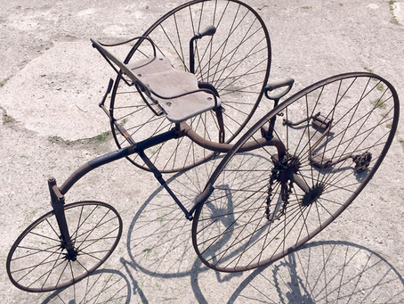 1882: Tricycle accident at Place Walk