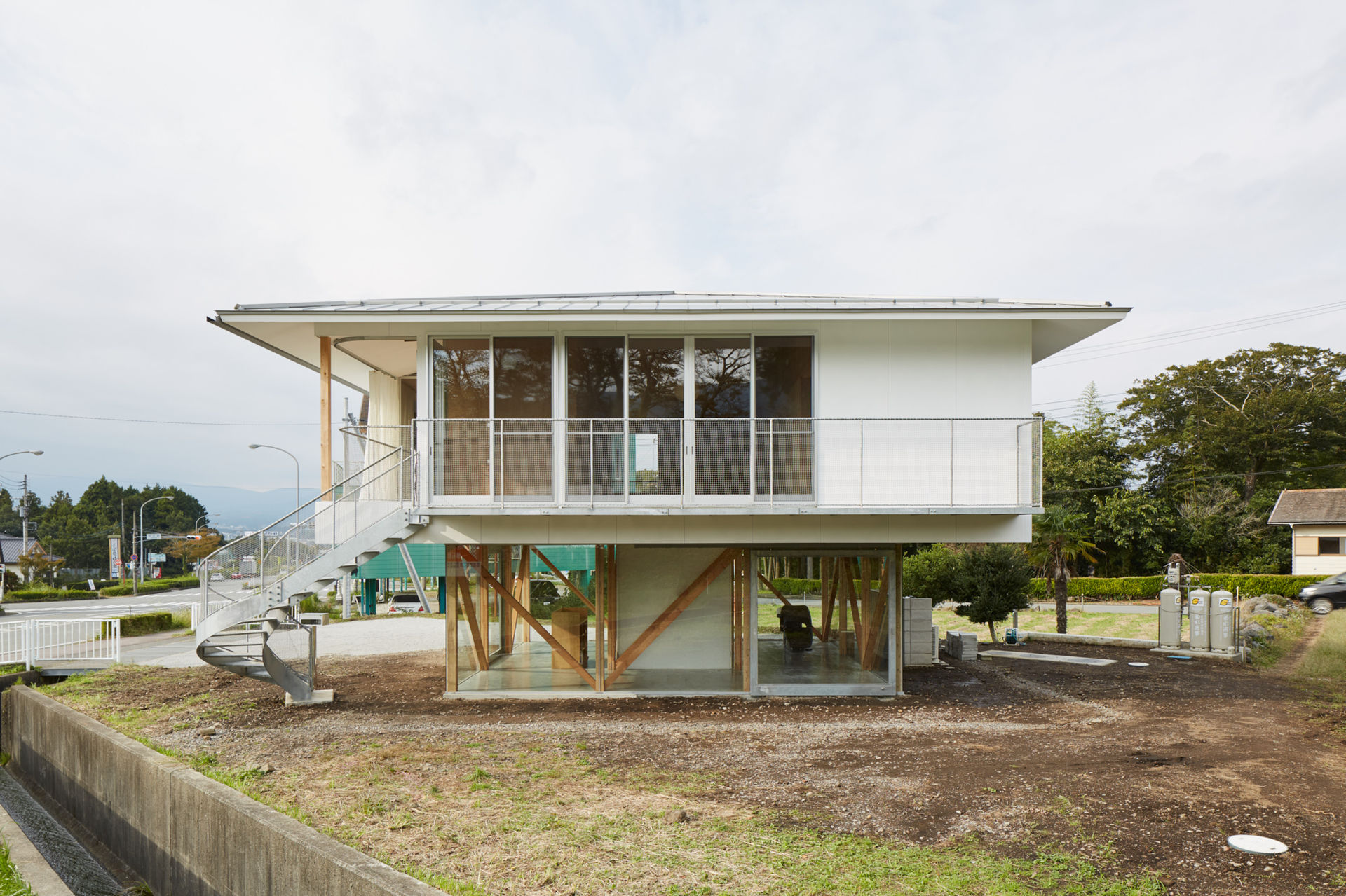 御殿場の美容室兼住宅 | House & Salon in Gotenba | ARIWRKS | アリワークス