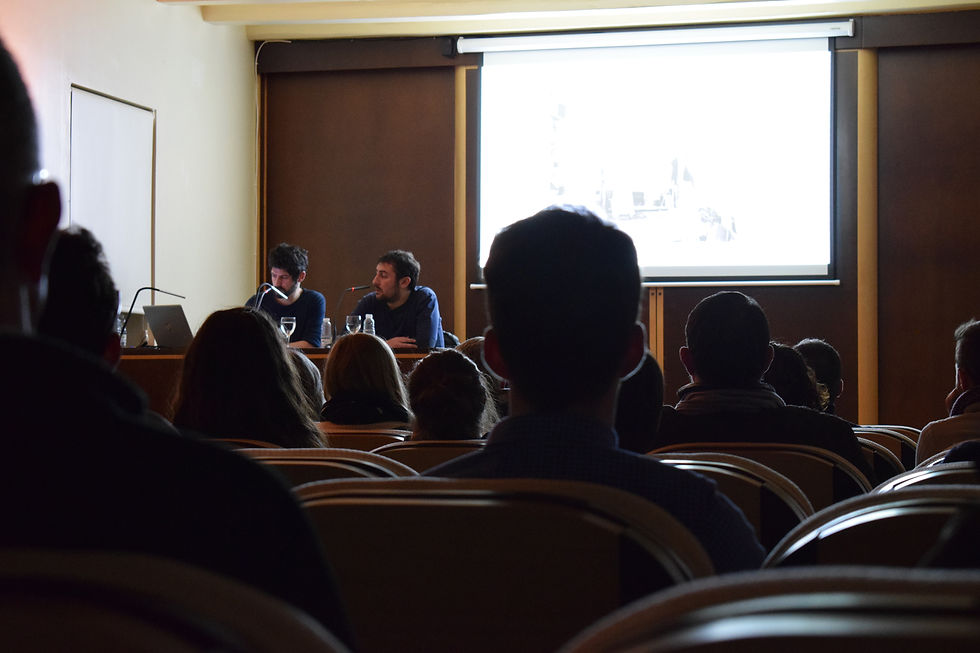 CONFERENCIA ENTRE LÍNEAS