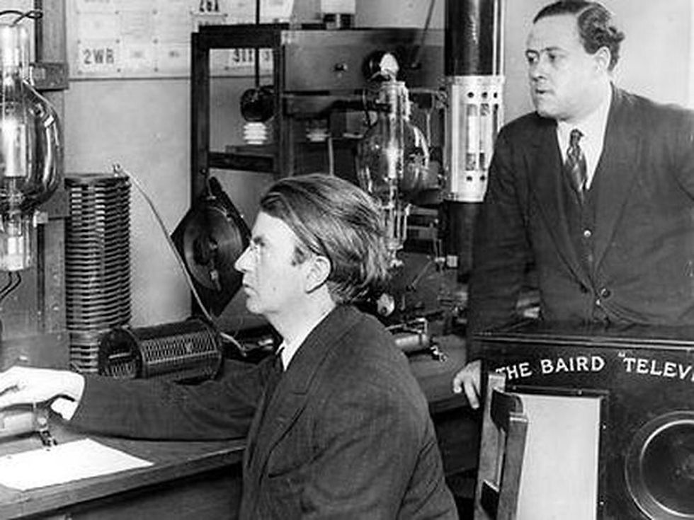 Televisión: de 1926 al mundo hiperconectado.