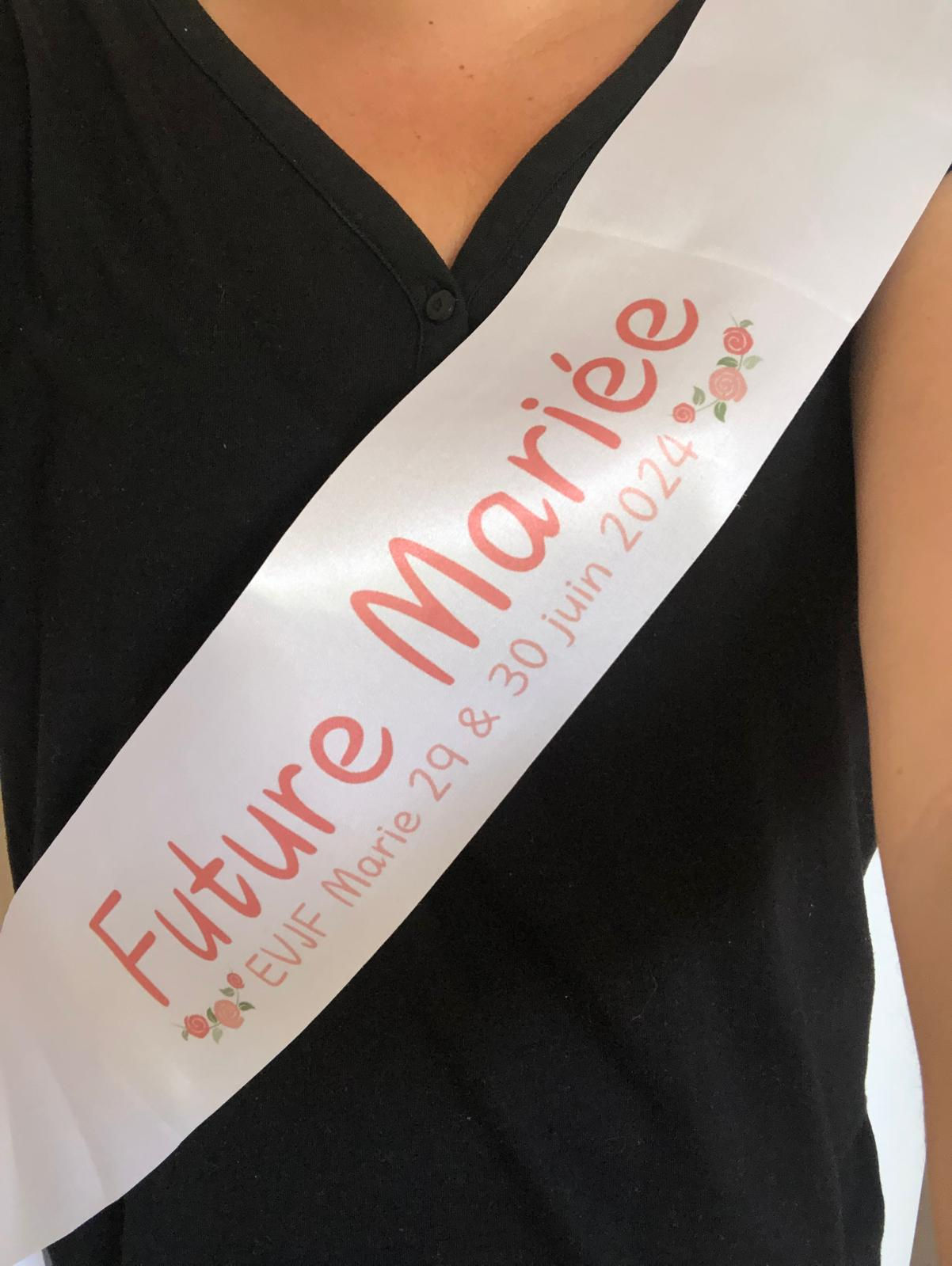 écharpe personnalisée future mariée