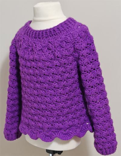Miniatura: violet girls crocheted sweater for girls aged 4 by SerendipityGDDs curated by KHWD