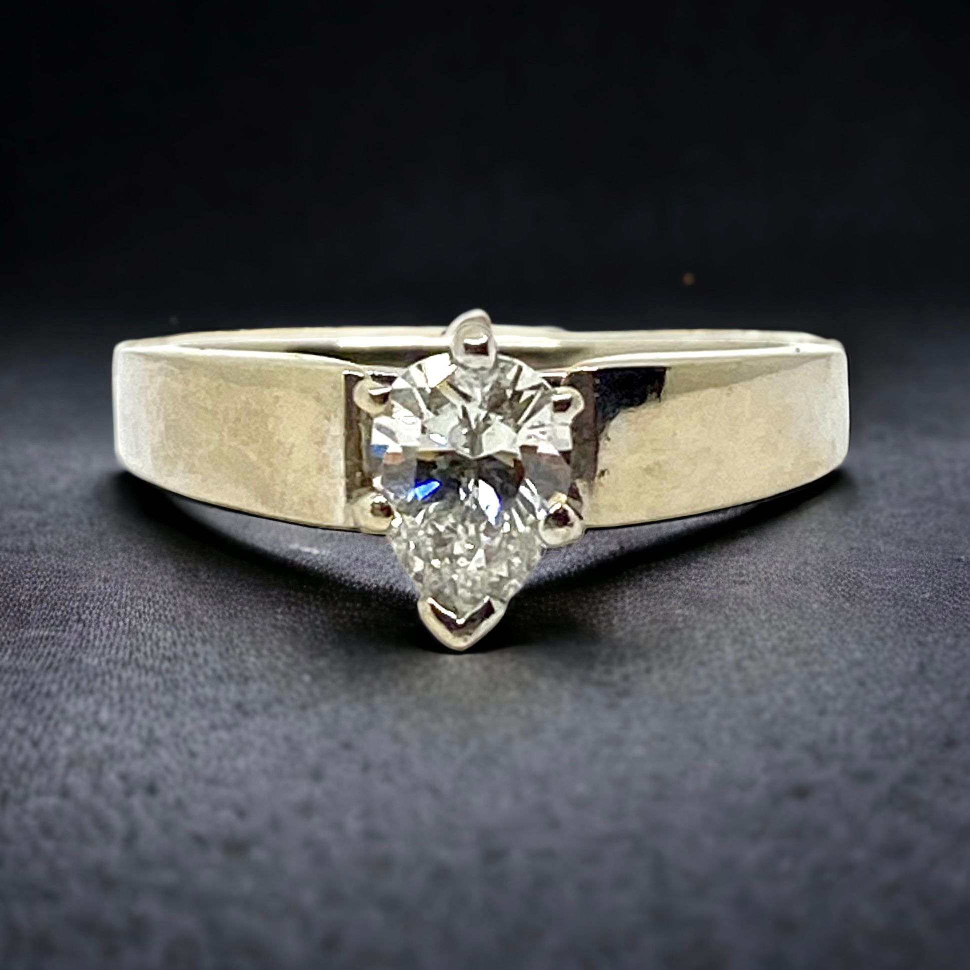 Pear Diamond  Solitaire