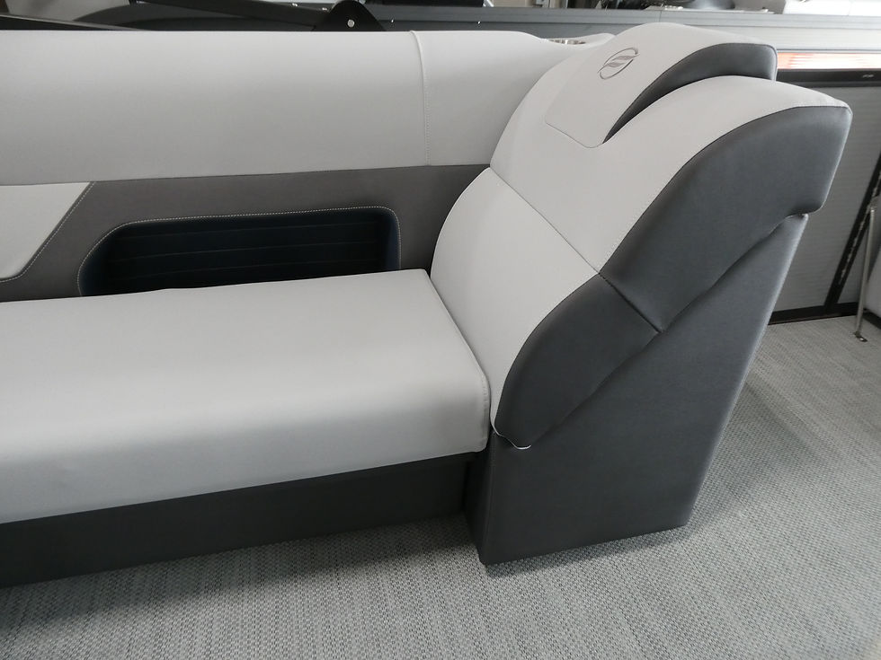 Thumbnail: Flagship Discovery 22' L-Seat w/ 115hp Mercury