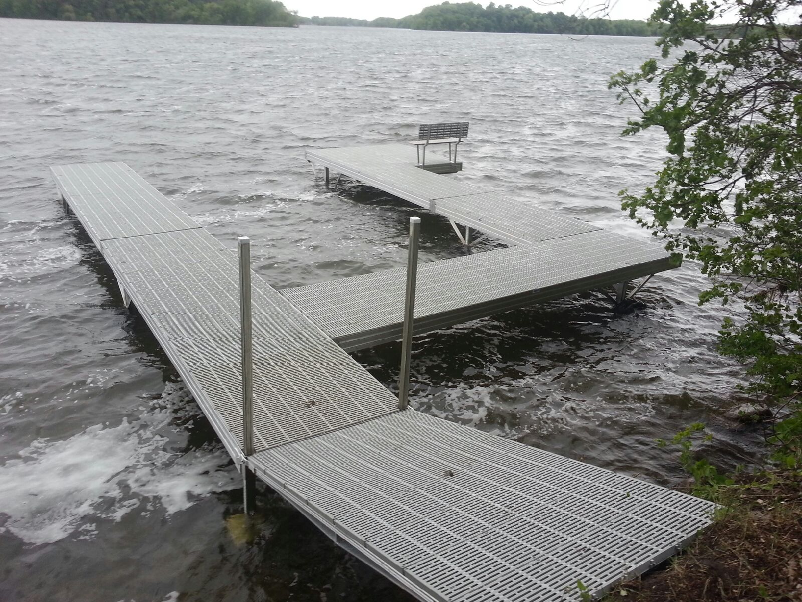 MN Dock and Lift Lakeshore Equipment Sales & Service DAKA Docks
