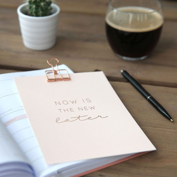 Miniaturbild: Postkarte Now is the new later