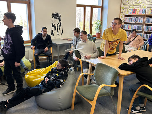 Sedmáci navštívili knihovnu