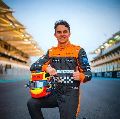 the-first-picture-of-oscar-piastri-in-his-mclaren-race-suit-v0-d54tzp694d1a1.webp