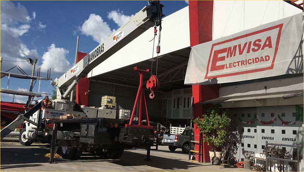 Miniatura: GRUA TITAN