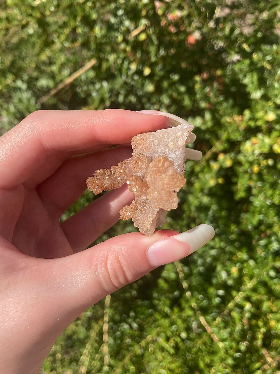Thumbnail: druzy quartz on chalcedony stalactite 28
