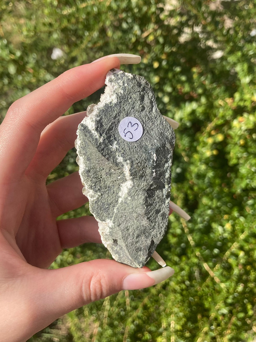 Thumbnail: green gyrolite on apophyllite 53