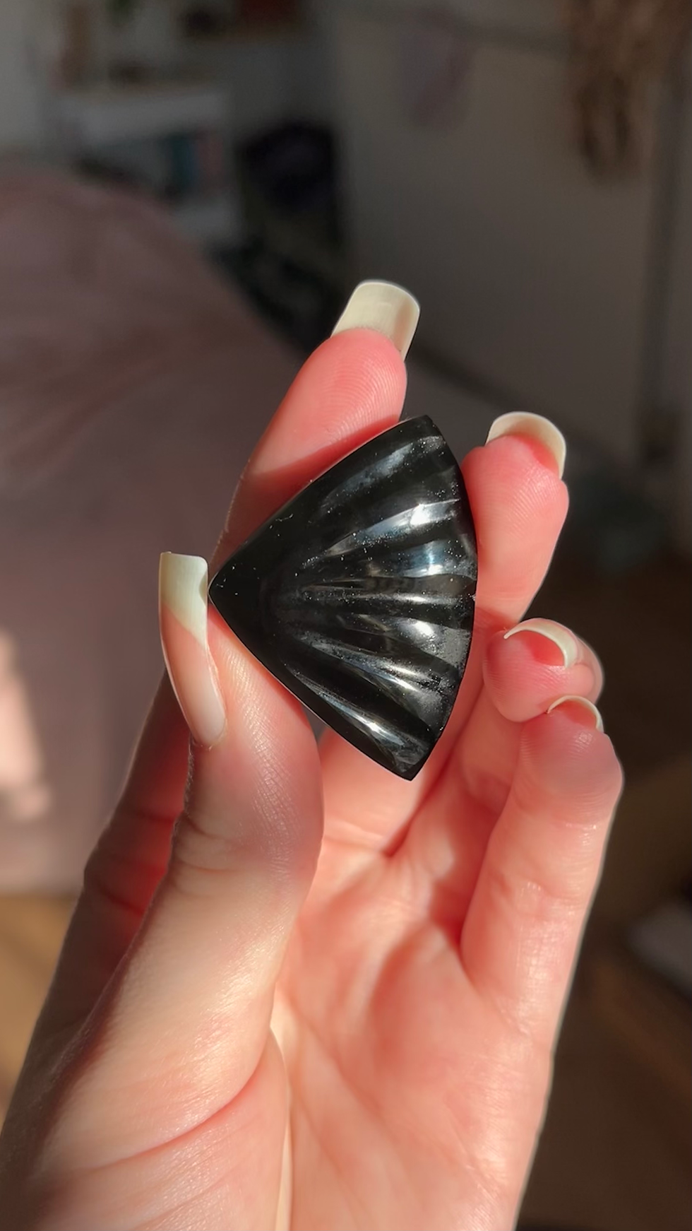 Thumbnail: rainbow obsidian shell carving F