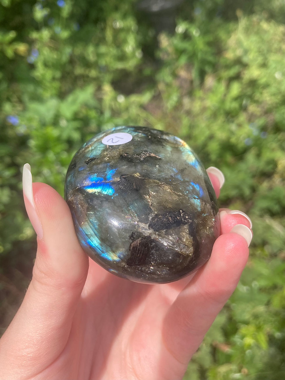 Thumbnail: labradorite pebble 21