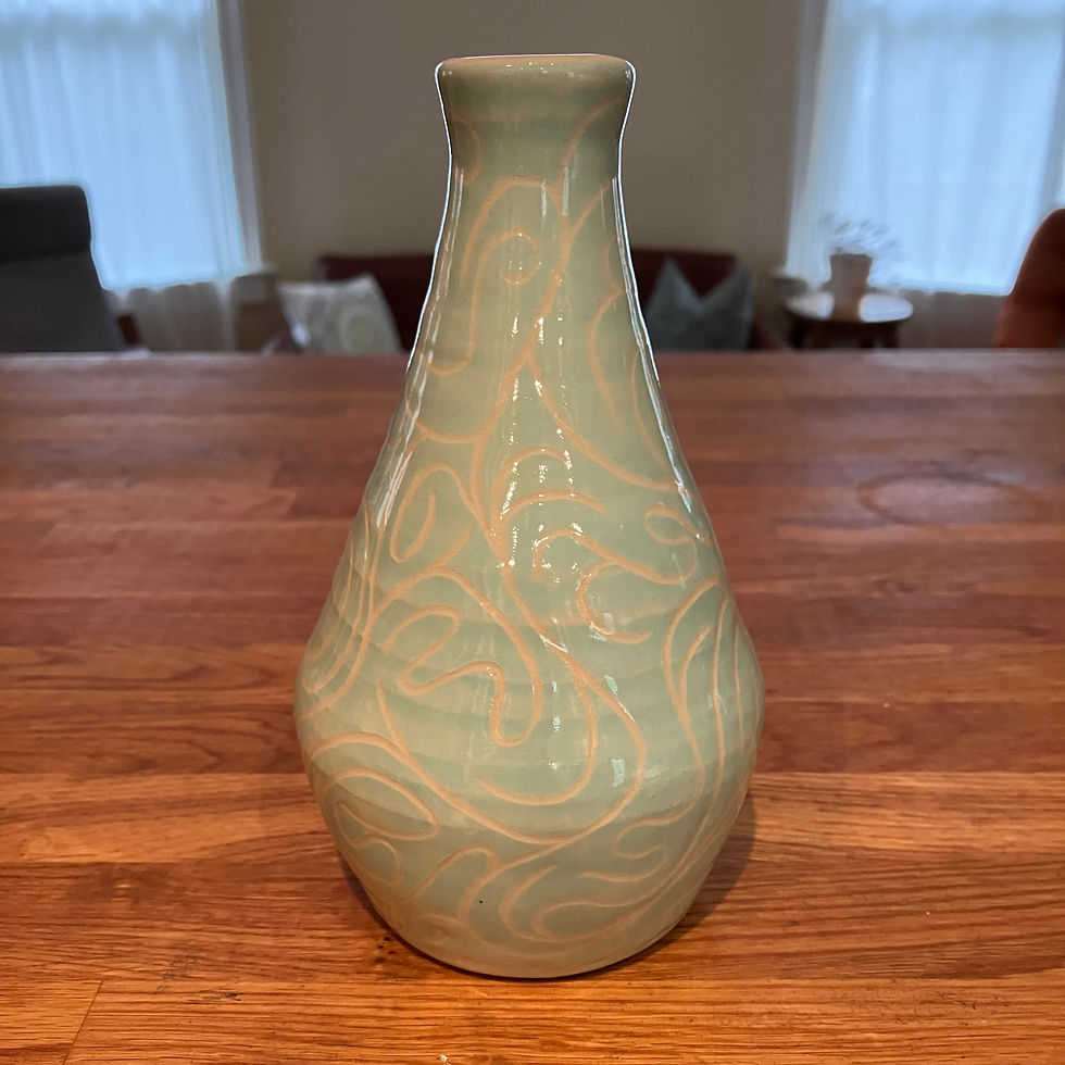 Thumbnail: puff vase - sgraffito