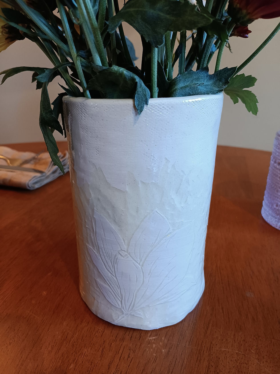 Thumbnail: magnolia vase - sgraffito