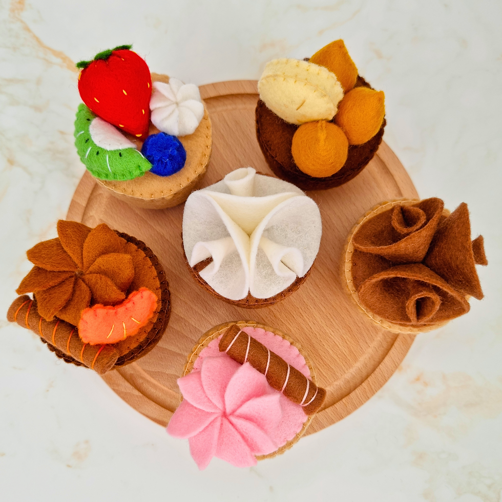 Thumbnail: Felt Cupcakes