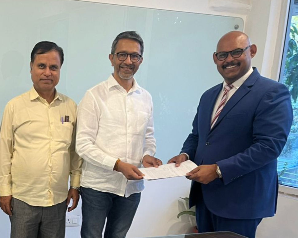 MDIS signing deal _edited