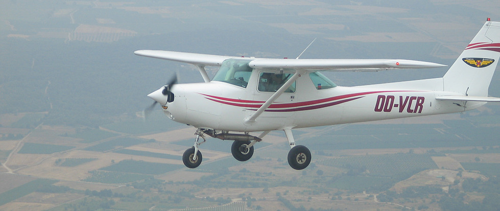 Cessna 152 in de lucht