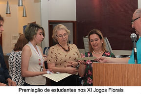 Premiação de estudantes nos XI Jogos Florais (2)_edited_edited.jpg