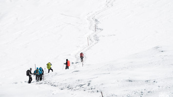 Everest base camp Gokyo Ri lakes hike Nepal trekking company chola pass