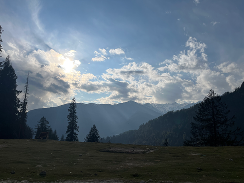 Sethan bouldering Top rope rock climbing begginer activity adventure himachal pradesh manali wall climbing trekking