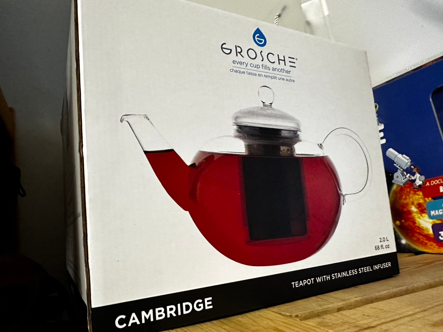 Grosche Glass teapot with stainless steel infuser