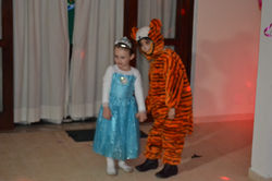 Duplinha que "ganhou" o desfile