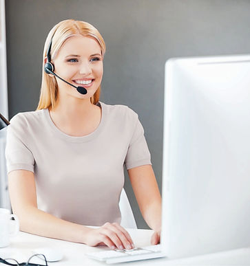 customer-service-representative-at-work-