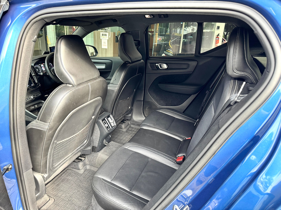 Thumbnail: Volvo XC40 T4 R-Design