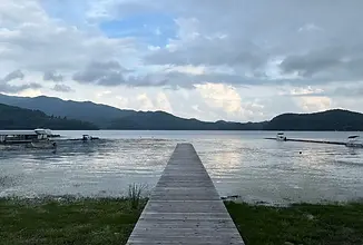 lo-Lake Nojiri.webp